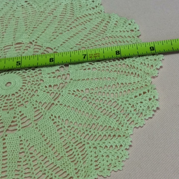 FINAL SALE PRICE 5 Pc Vintage Doily Set - Picture 8 of 12